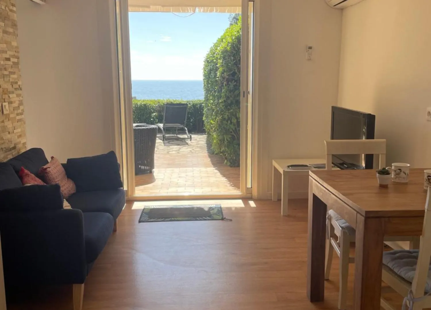 Sanary Charmant Appartement Bord De Mer Apartment